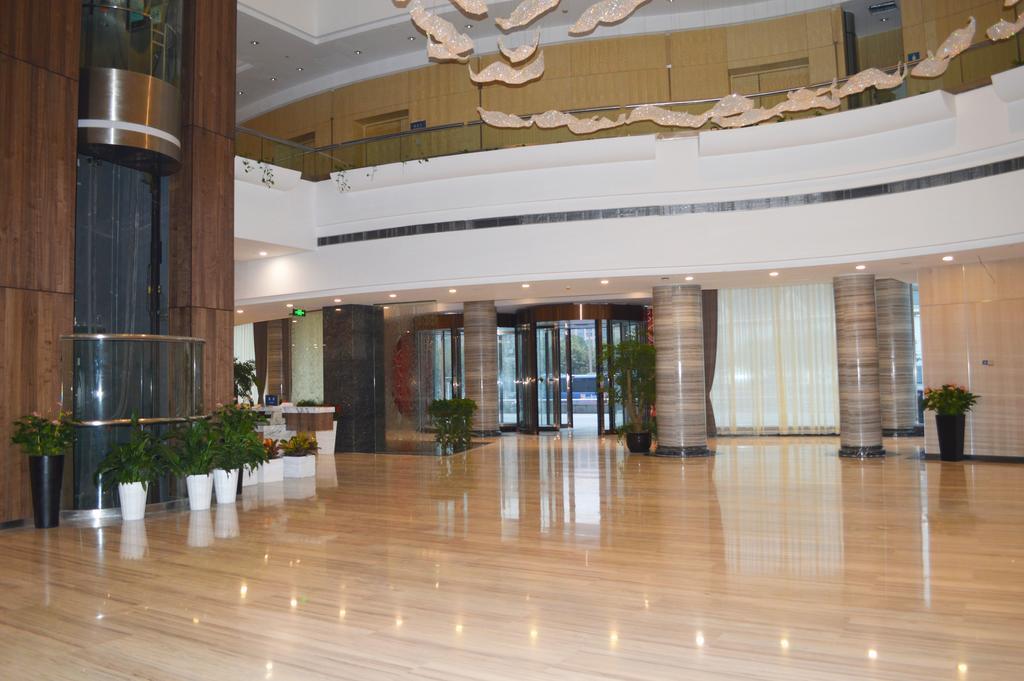 Noble Center Hotel Shanghaj Zewnętrze zdjęcie