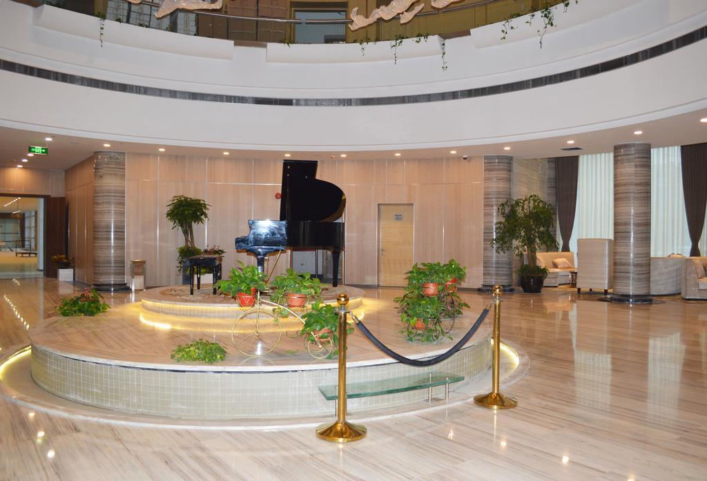 Noble Center Hotel Shanghaj Zewnętrze zdjęcie