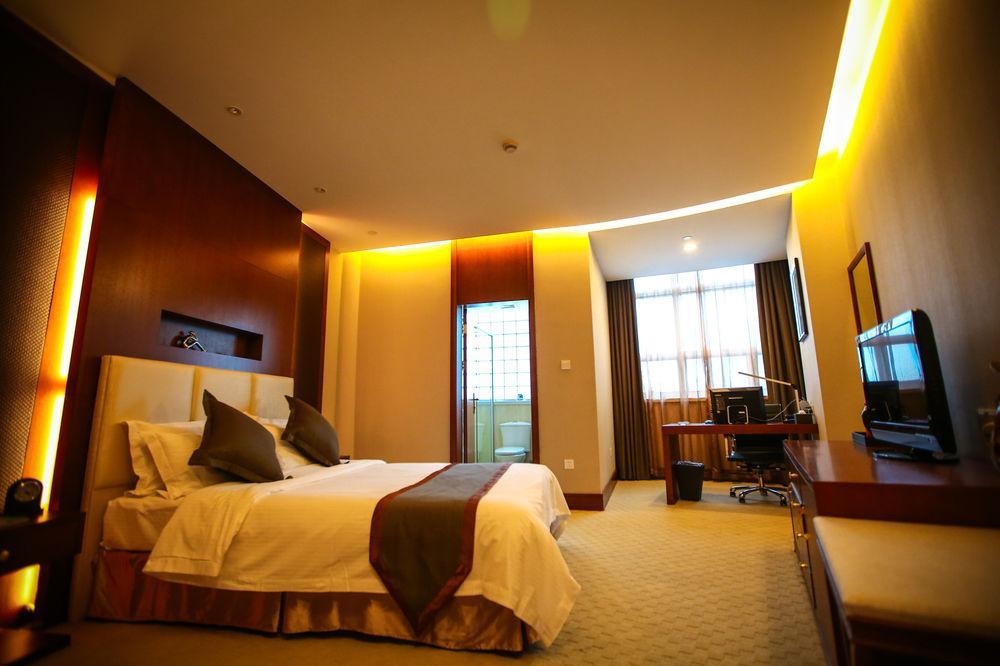 Noble Center Hotel Shanghaj Zewnętrze zdjęcie
