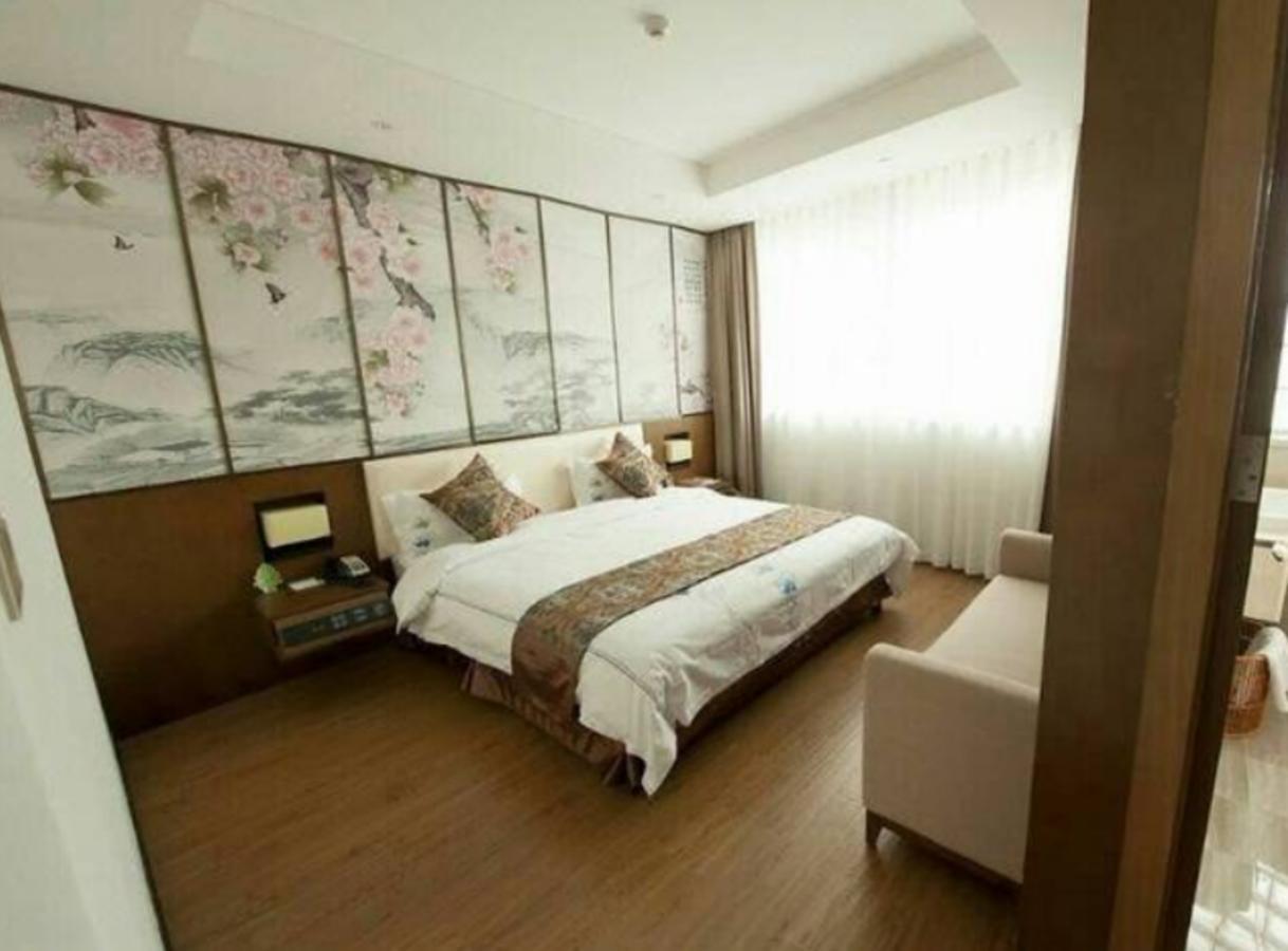 Noble Center Hotel Shanghaj Zewnętrze zdjęcie