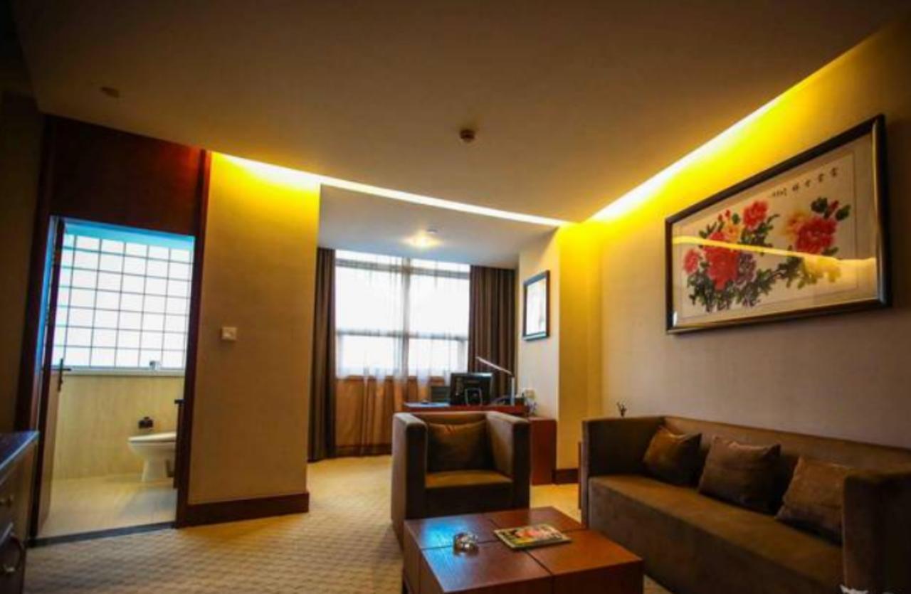 Noble Center Hotel Shanghaj Zewnętrze zdjęcie