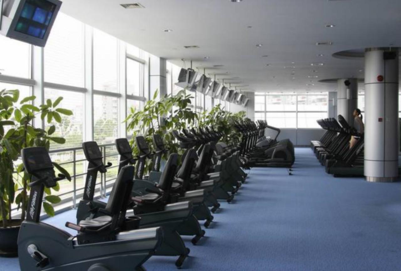 Noble Center Hotel Shanghaj Zewnętrze zdjęcie