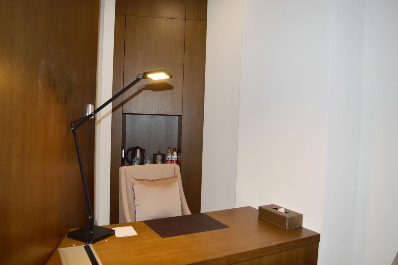 Noble Center Hotel Shanghaj Zewnętrze zdjęcie