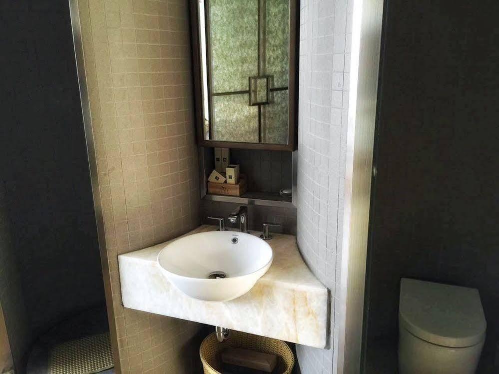 Noble Center Hotel Shanghaj Zewnętrze zdjęcie